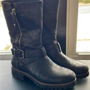 Crown Vintage black boots with double zippers size 7.5M